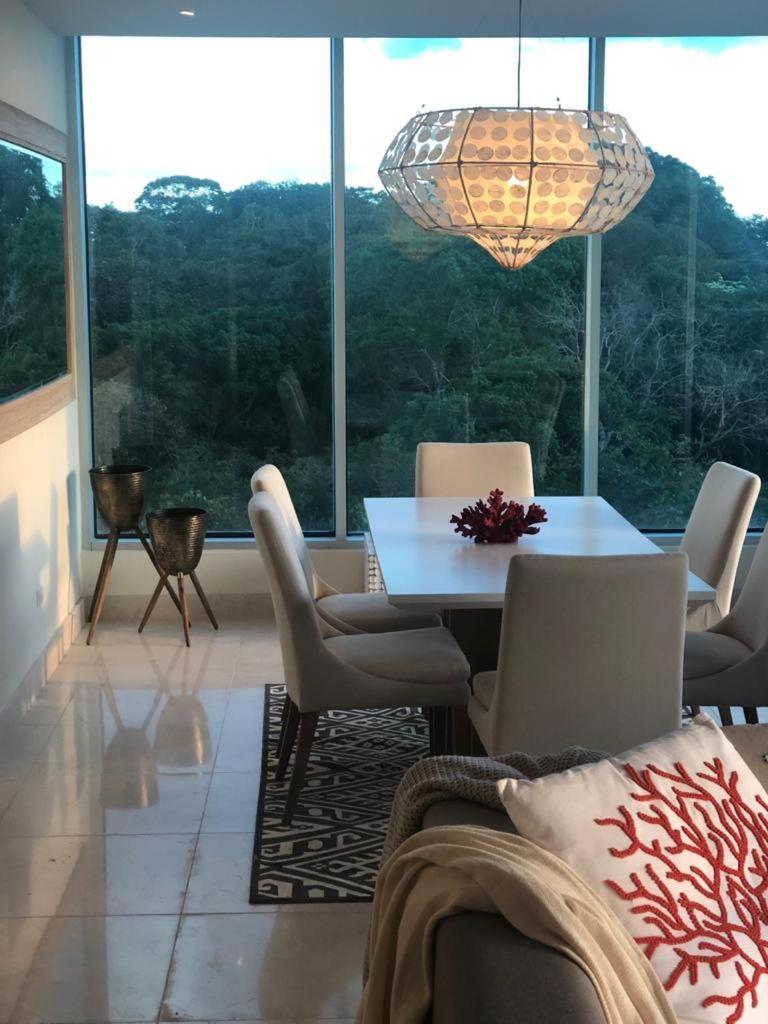 06f Breathtaking Ocean Views Canal Apartment
